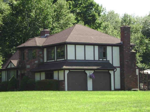 Building photograph for 67 WHITE BIRCH LN